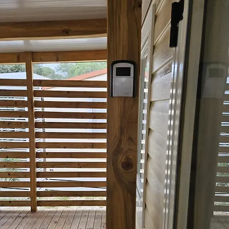 Апартаменты Blue Wave Mobile Two Биоград-на-Мору